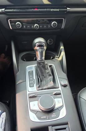 AUDI A3 1.4 TFSI SEDAN AMBIENTE 16V FLEX 4P TIPTRONIC AUDI A3 1.4 TFSI SEDAN AMBIENTE 16V FLEX 4P TIPTRONIC